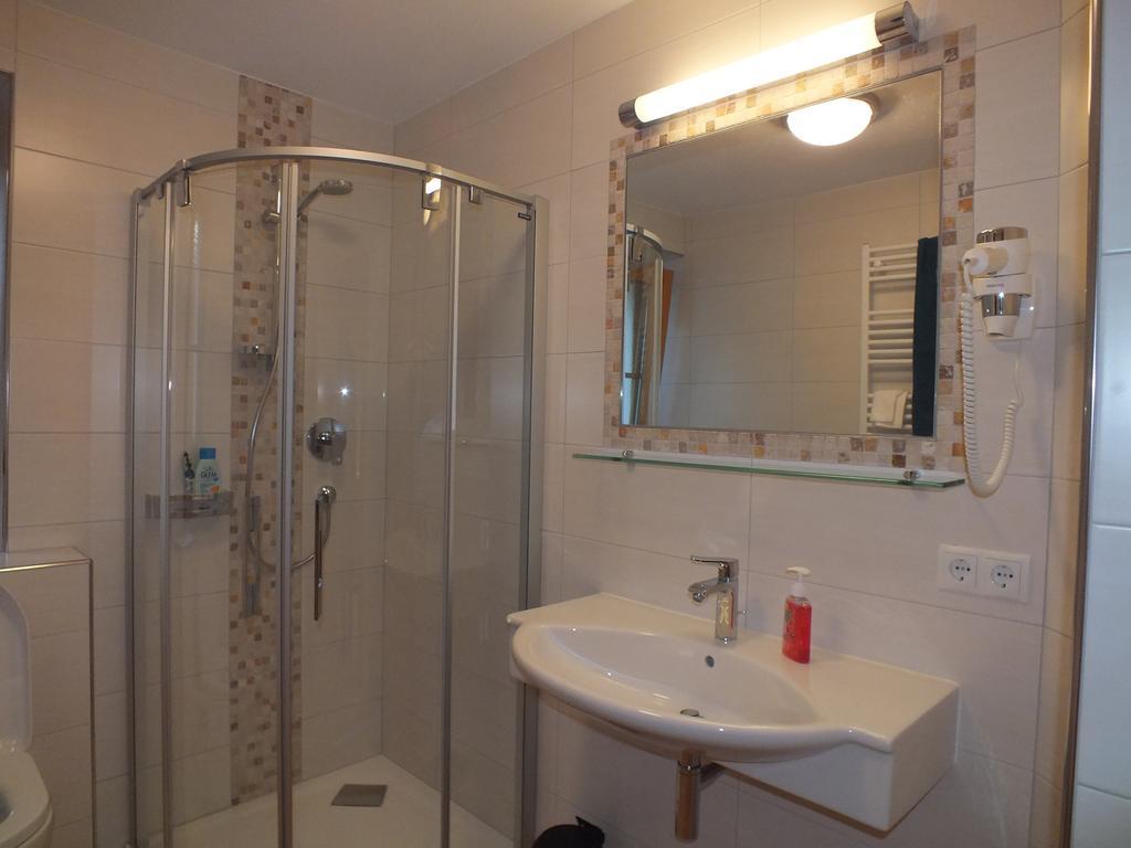 Apartamento Haus Lundegg Finkenberg Habitación foto