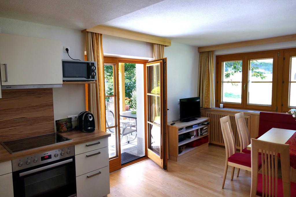 Apartamento Haus Lundegg Finkenberg Exterior foto