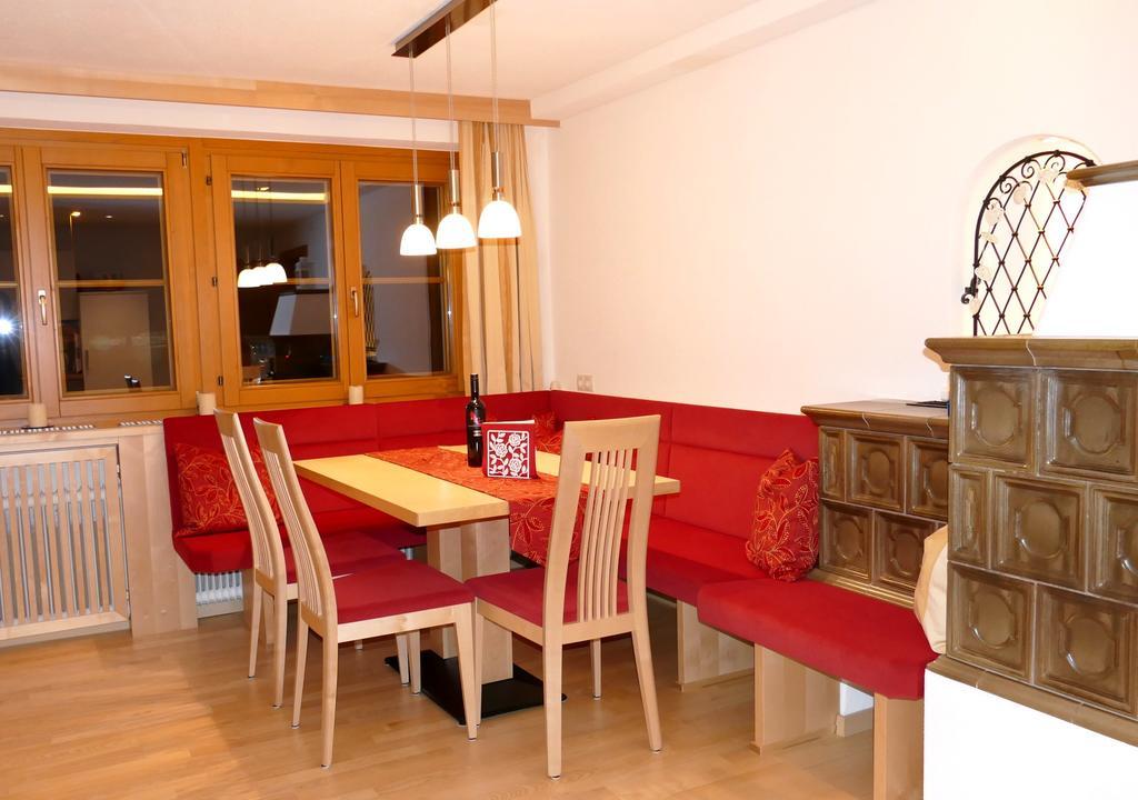 Apartamento Haus Lundegg Finkenberg Exterior foto